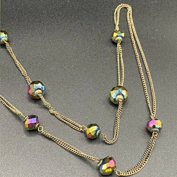 Dainty Aurora Borealis Stationary Glass Beaded Necklace - Picture 2 of 10